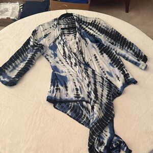 Women’s tie dye lightweight sweater